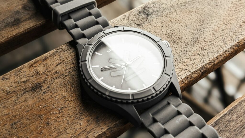 Minimalist Analog Quartz Watch